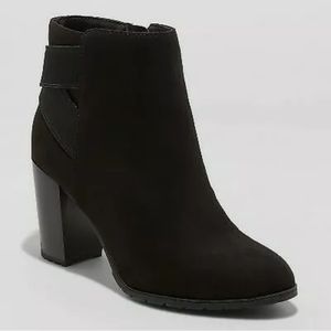 Women's Universal Thread Size 10 Faux Suede Block Heel Black Ankle Boots